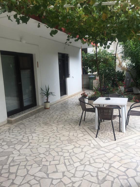 Bajceta 2* Herceg Novi